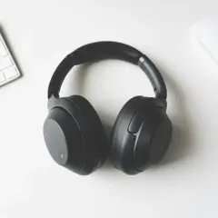 Les meilleurs casques audio pour footing : sécurité et confort essentiels
