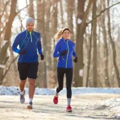 L'équipement footing hiver : restez au chaud et en sécurité en courant