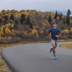 Comment se préparer pour un semi marathon : astuces pour réussir sans stress