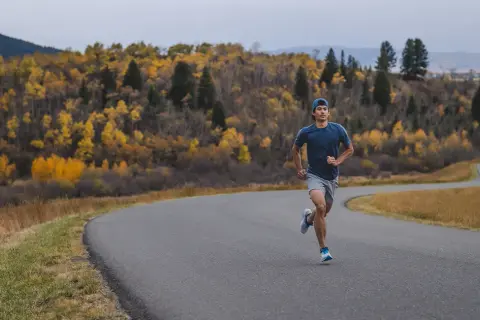 Comment se préparer pour un semi marathon : astuces pour réussir sans stress